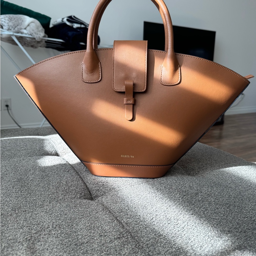 Paris/64 Large Lumière Bag – Caramel